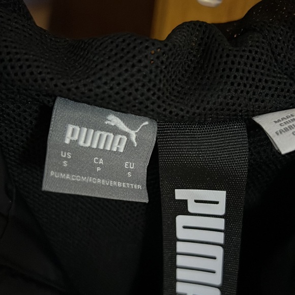 Puma Warm Youth WindBreaker, size S - Picture 2 of 3